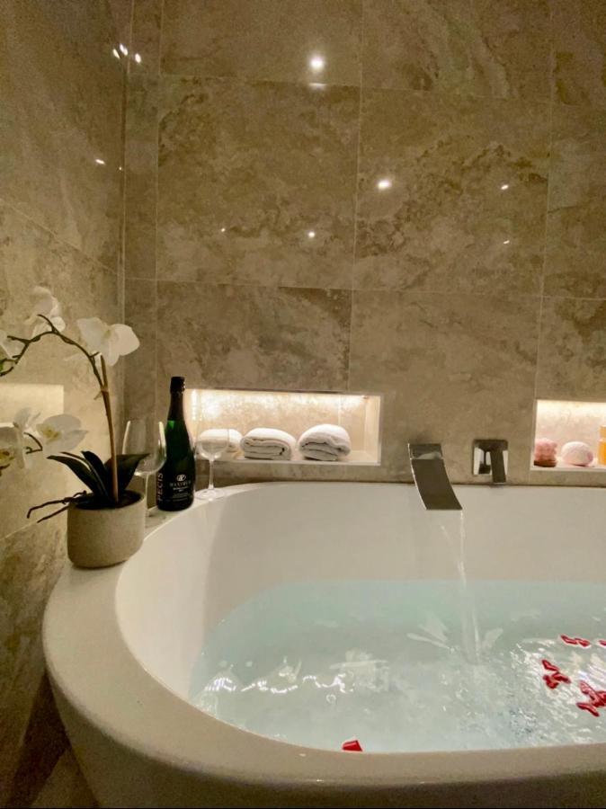 Апартаменты Luxury 3 Al Duomo Di Парма Экстерьер фото